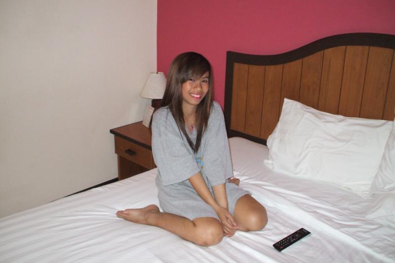 Nat SexyGoGo Dec09.JPG